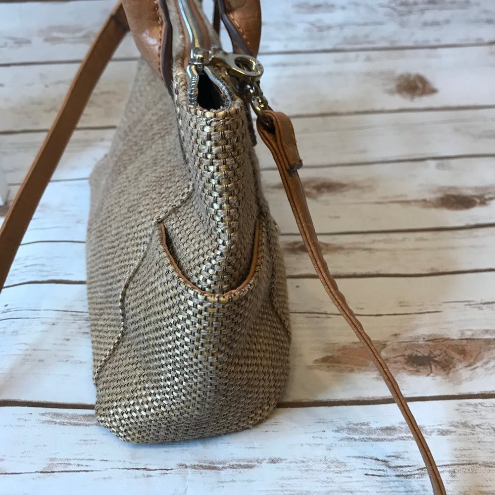 Relic Tan/Gold Basket Weave Handbag - Picture 5 of 8